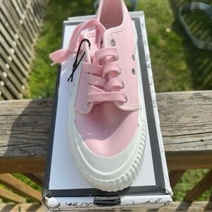 New In Box Guffy's‎ Womens Pink Sneaker Size 8 🔥🔥